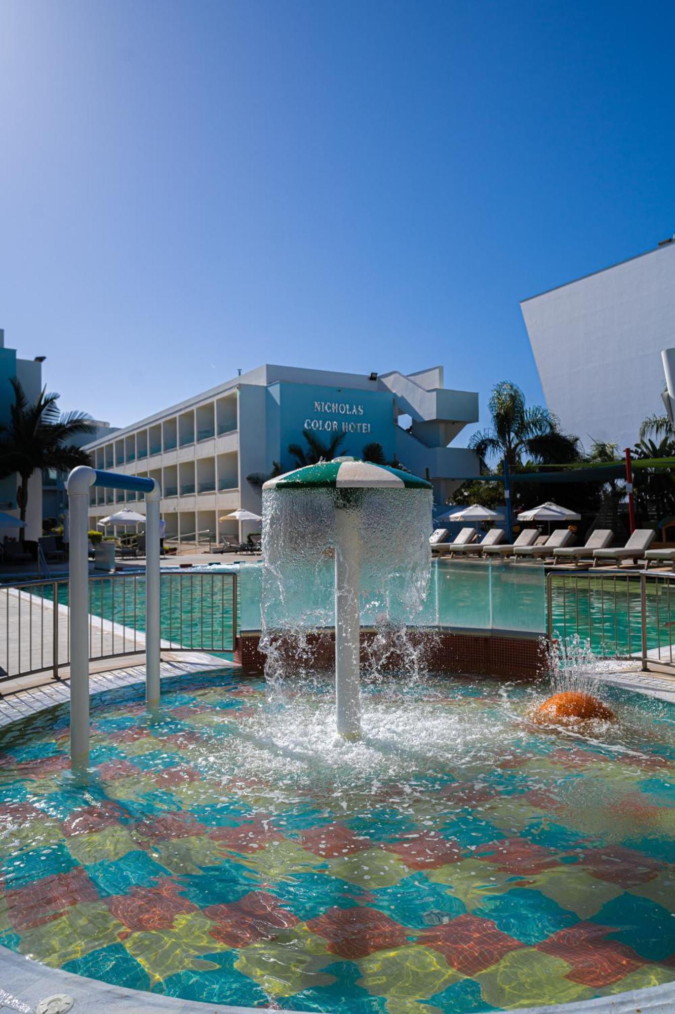 Nicholas Color Hotel Ayia Napa Exterior foto
