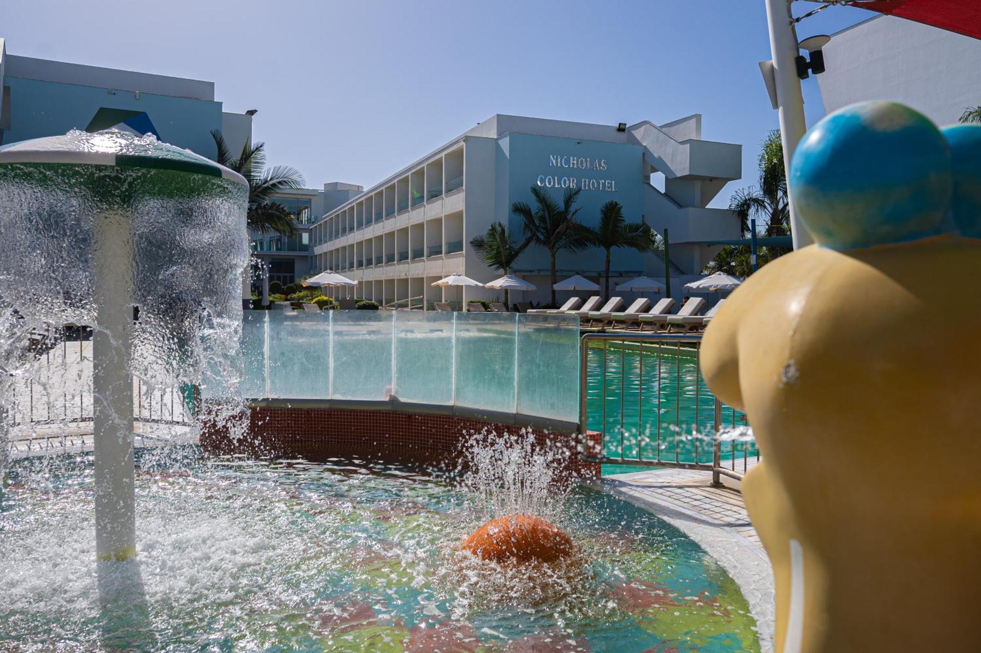 Nicholas Color Hotel Ayia Napa Exterior foto